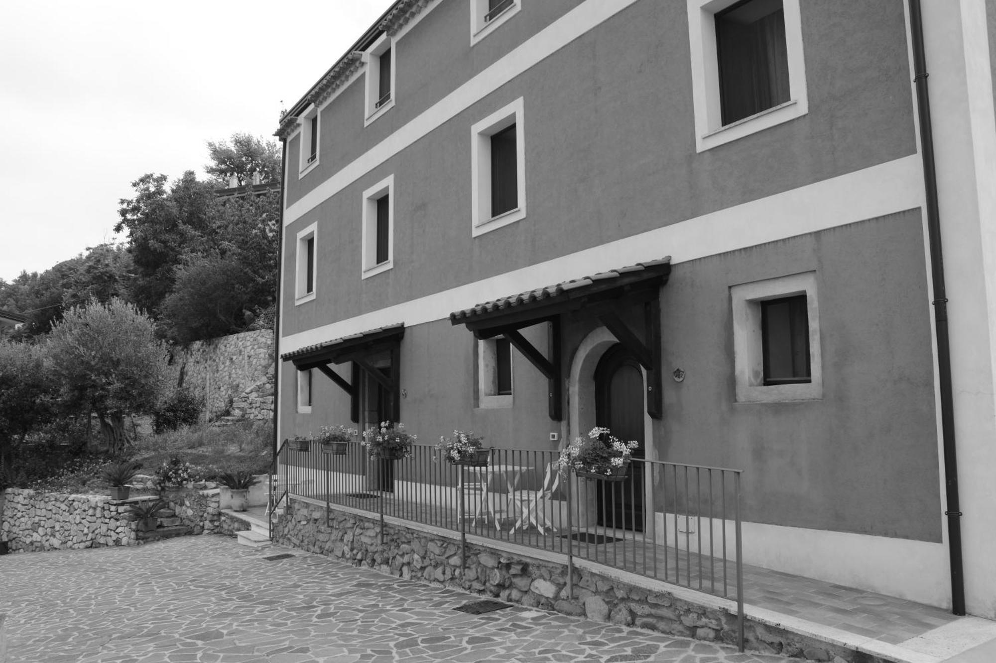 B&B La Casa Rossa Paola Luaran gambar
