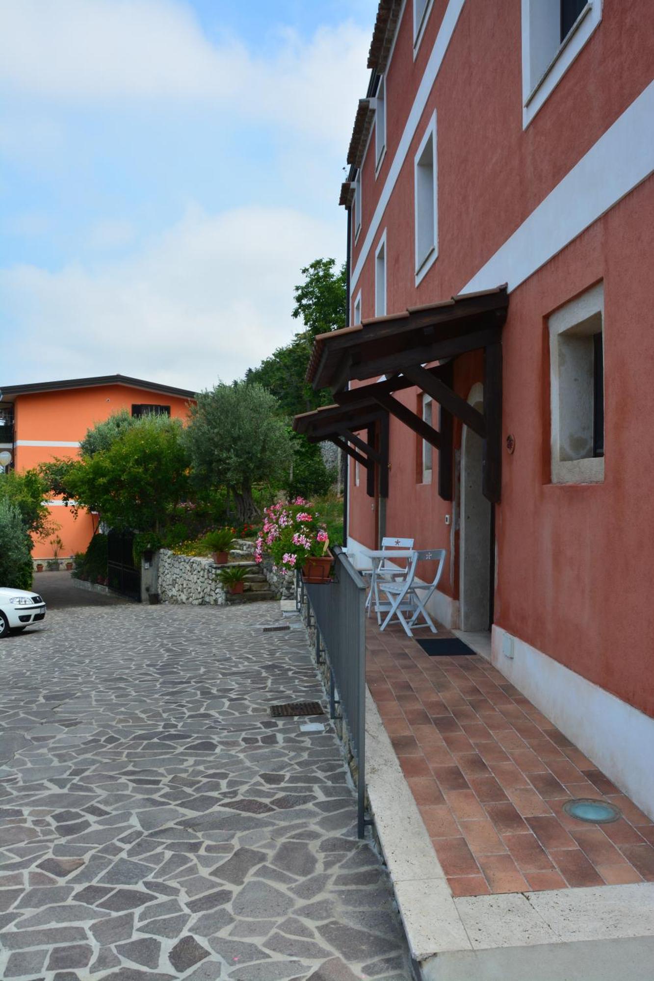 B&B La Casa Rossa Paola Luaran gambar